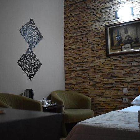 Guest House Kozle Skopje Eksteriør billede