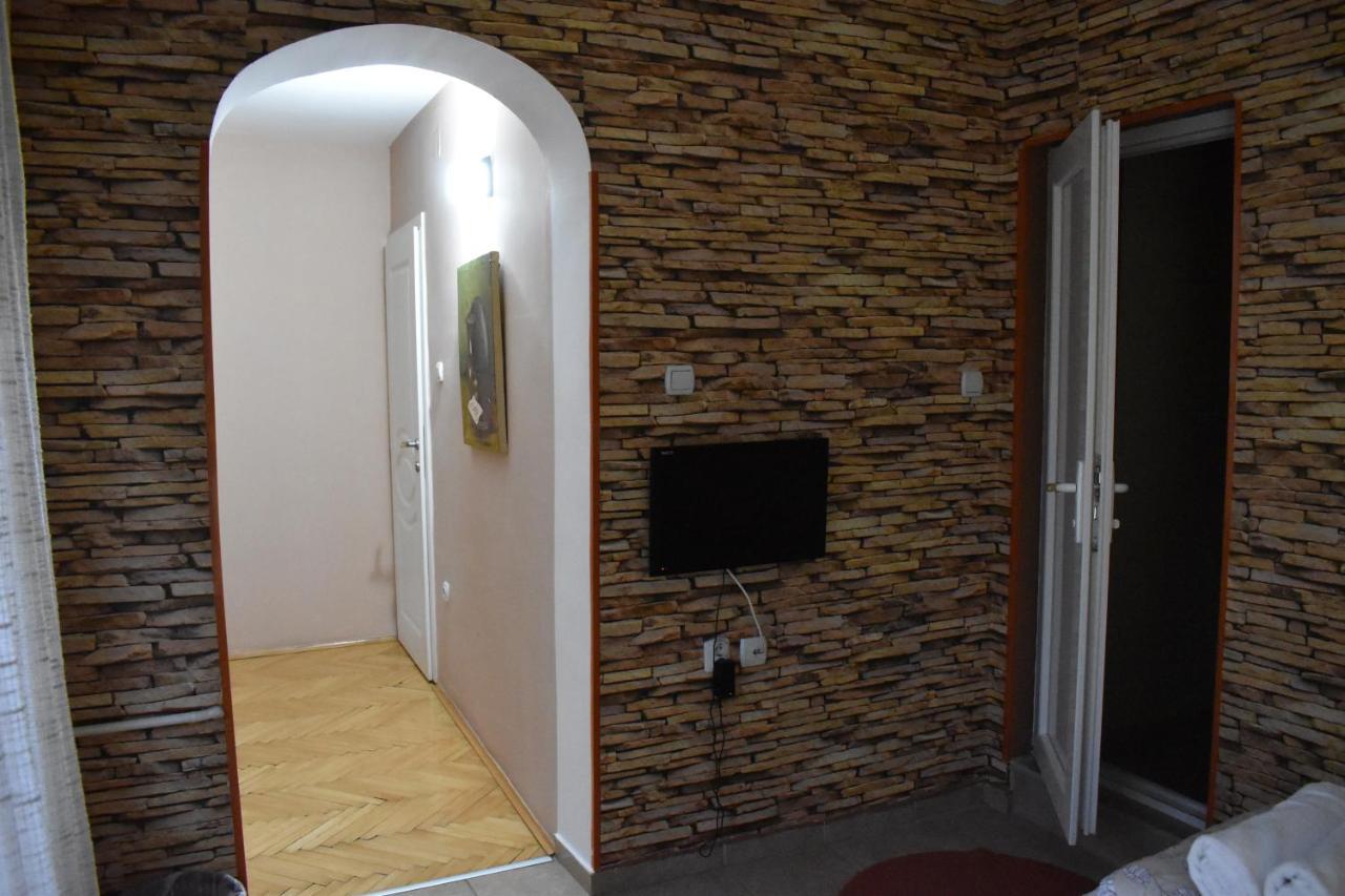 Guest House Kozle Skopje Eksteriør billede