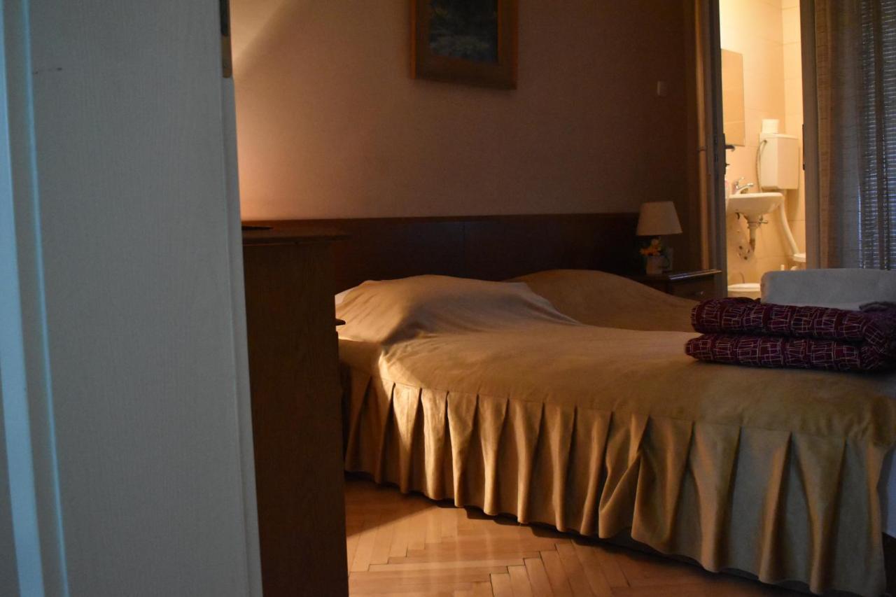 Guest House Kozle Skopje Eksteriør billede