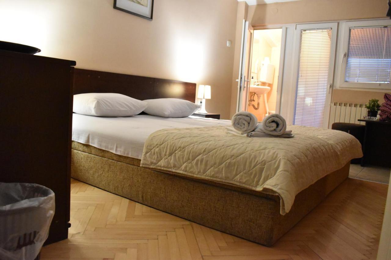 Guest House Kozle Skopje Eksteriør billede